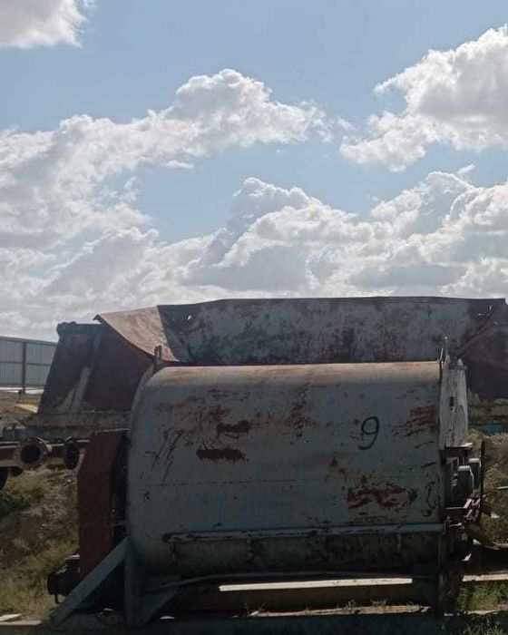 Смесители грунта, торфа, удобрений, корма