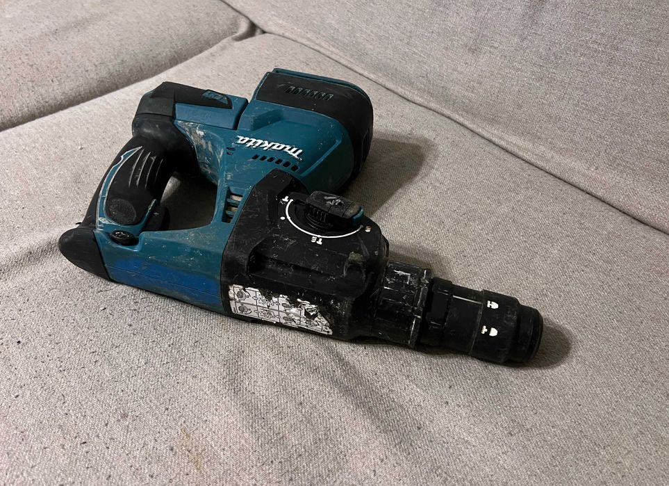 Makita DHR243 18V Brushless SDS Plus rotopercutor profesional