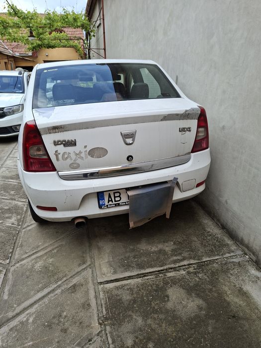 Dacia Logan 1.5 din 2010 1100 euro  negociabil