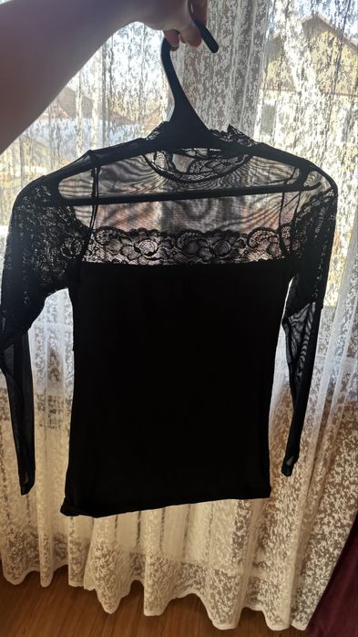 Черная кофта в сетку