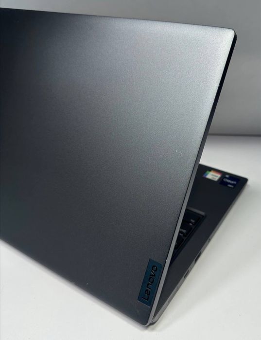 Lenovo i5/12-avlod