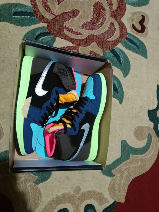 Кроссовка сатылады жаңа