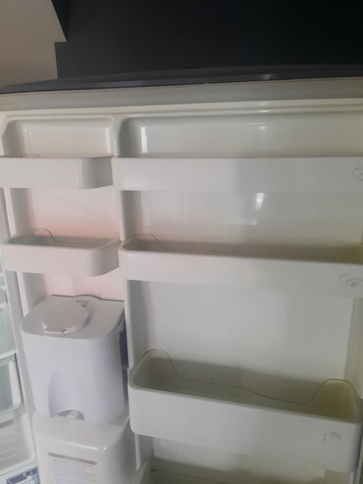 Холодильник Самсунг.