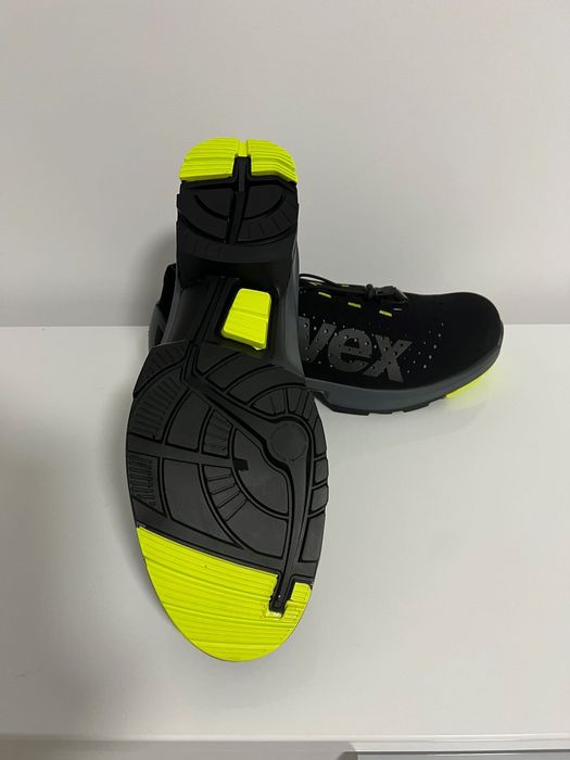 Pantofi Uvex marimea 51 si 52