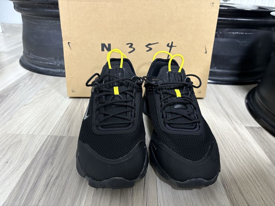Nike React Live 44/43 номер