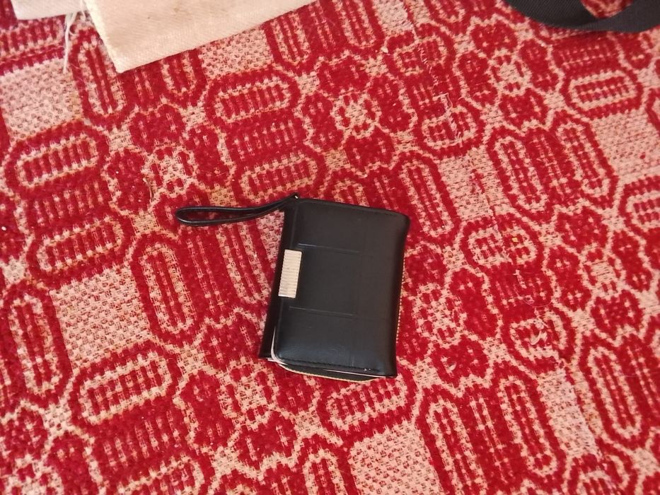 Дамска чанта запазена