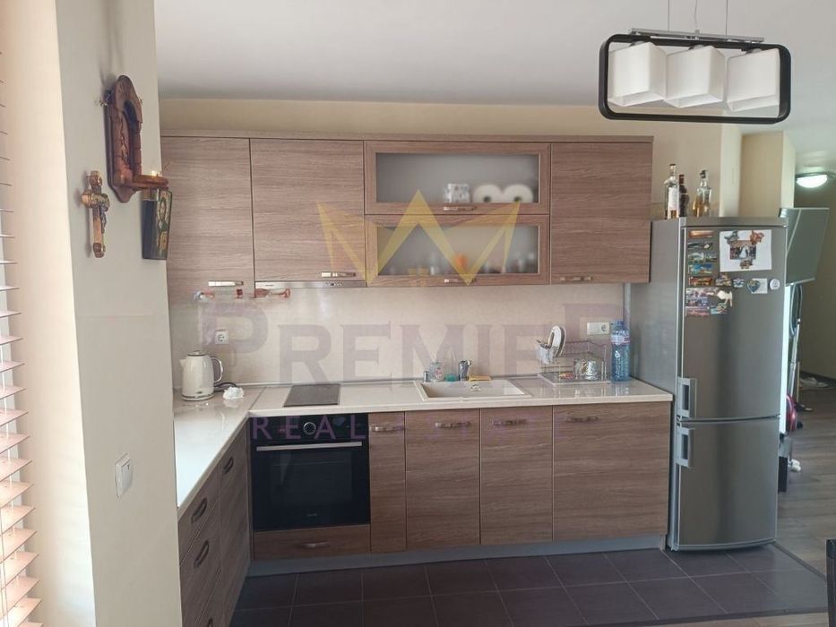 Продава се Тристаен апартамент в Пловдив, Кършияка - 101 кв.м за 1460 €/кв.м - Снимка #3