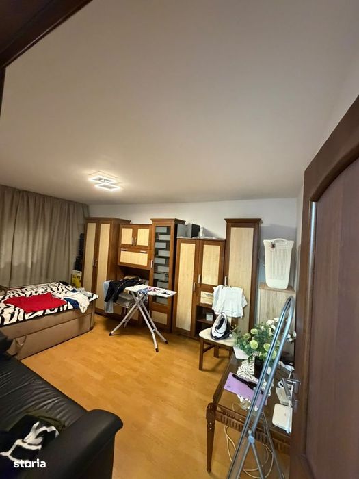 Apartament 3 camere decomandat-Zona Steaua-Shopping City-Mobilat