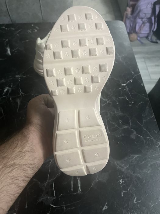 Adidasi Gucci Rhyton