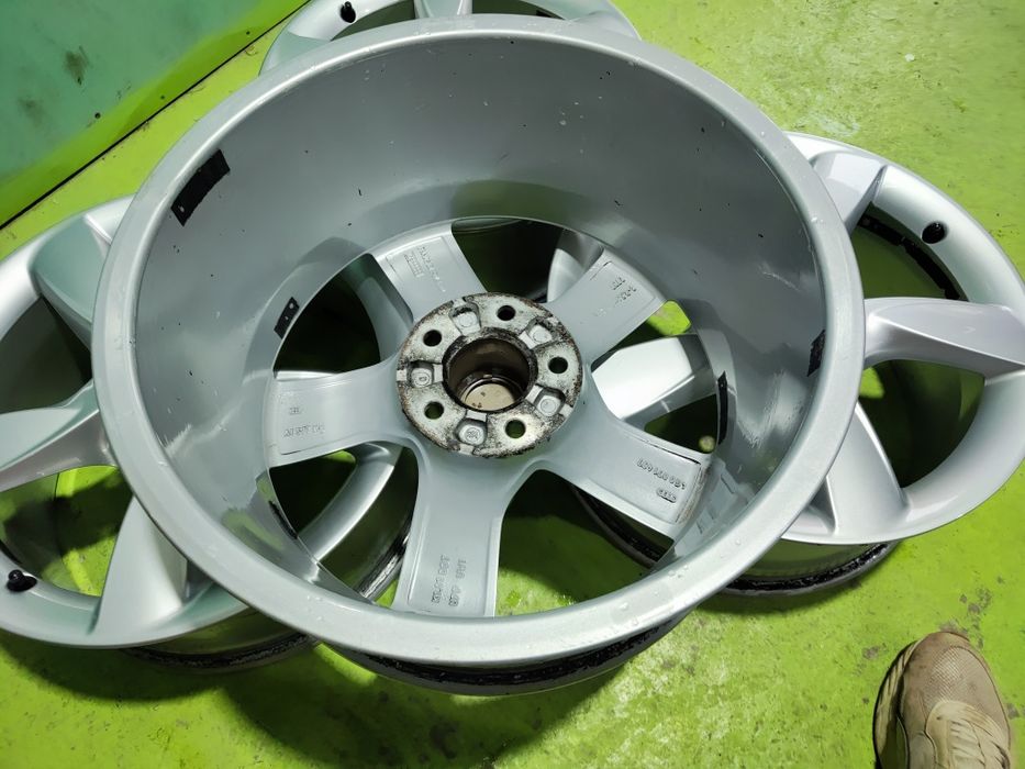 17 5x112 Audi A4 A6 A3 Vw лети джанти 5х112