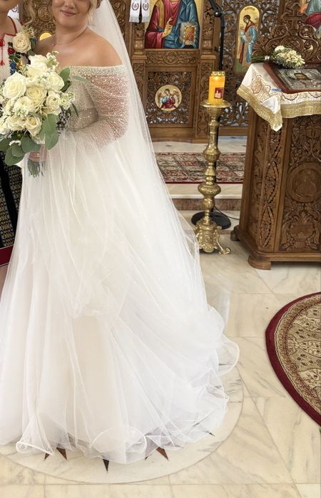 Rochie de mireasa cu perle