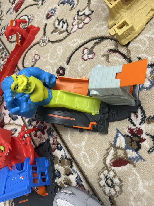 Хот веелс, маленький трек