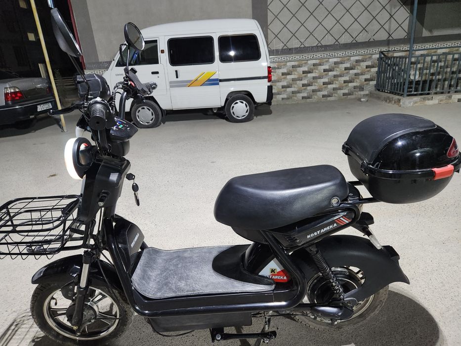 Skuter sotiladi Qashqadaryo-Shaxrisabz Продаётся скутер Кашкадарья