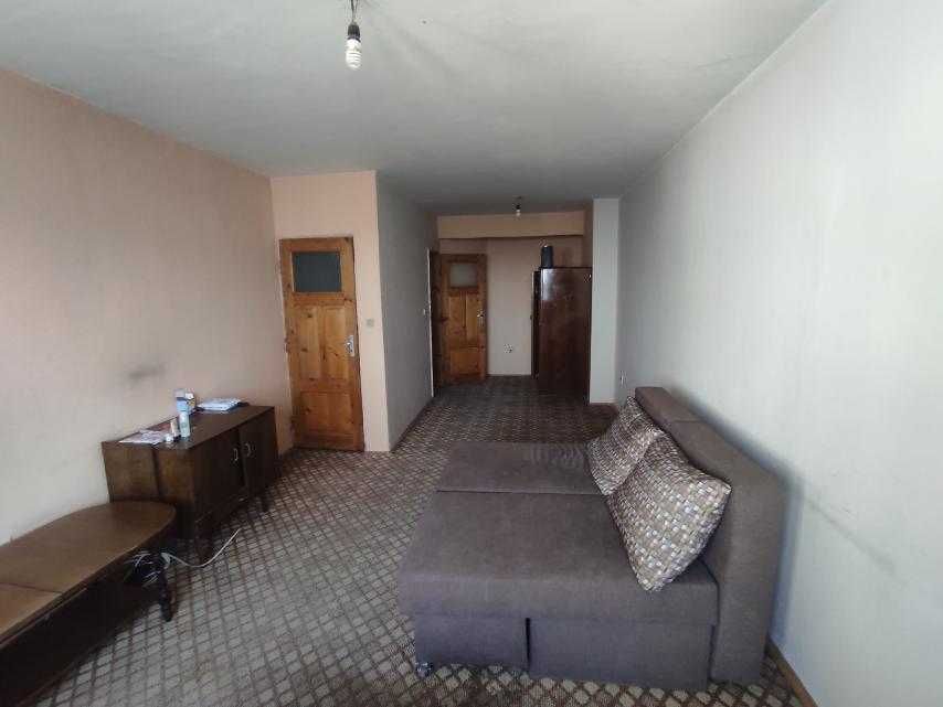 Дава се под наем Тристаен апартамент в Варна, Окръжна болница - 110 кв.м за 306 € - Снимка #4