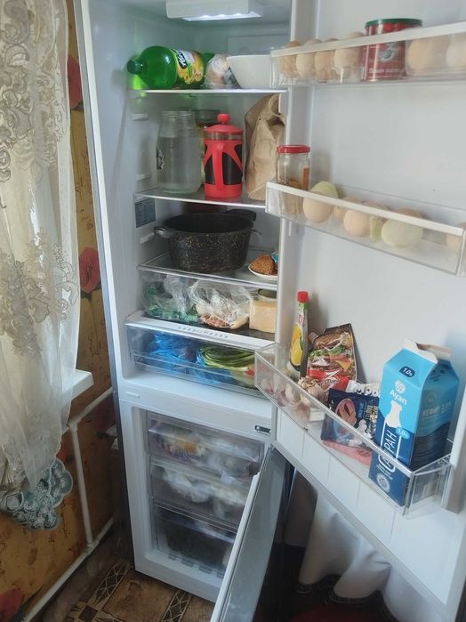 Продам холодильник