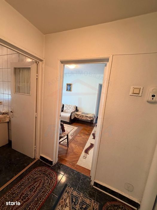 Vanzare apartament cu 4 camere in Micro 13, etaj 3, pret 65 000 euro