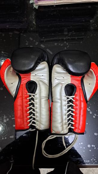 Перчатки (Buka).