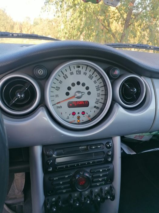 //Mini Cooper R50  Propietar acte la zi !!