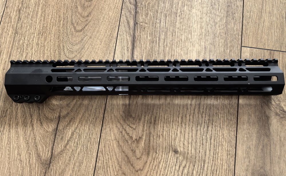 Части за AR15 / АР15 ложа и ръкохватката