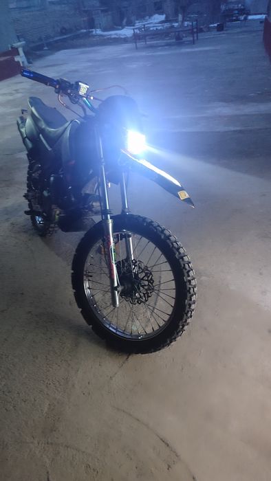 Turi: Enduro mototsikli, Kavasaki