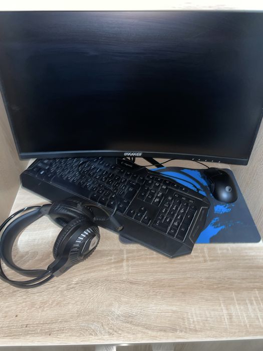 Компютер и монитор все в комплекте