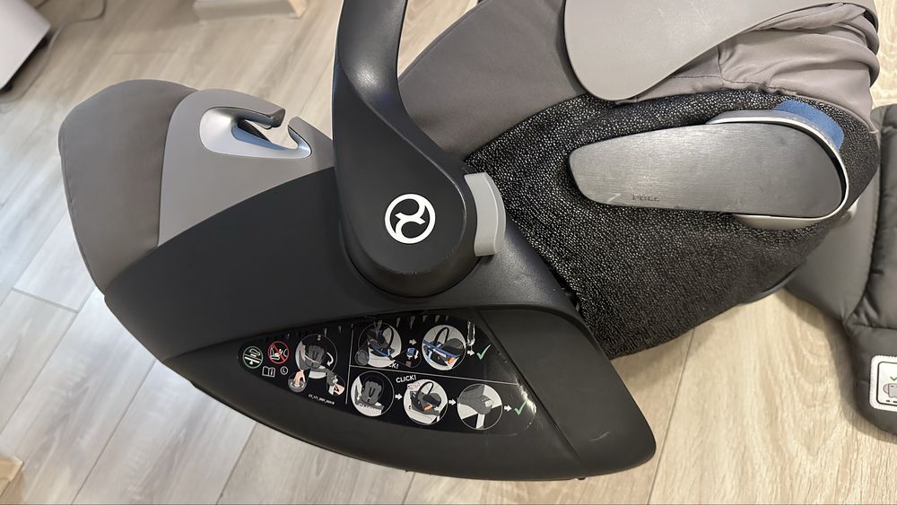 Scoica Cybex Platinum cu adaptori pentru carucior