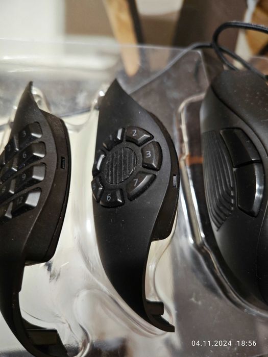 Оптична мишка Razer Naga Trinity