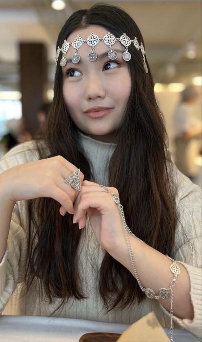 Национальные украшения