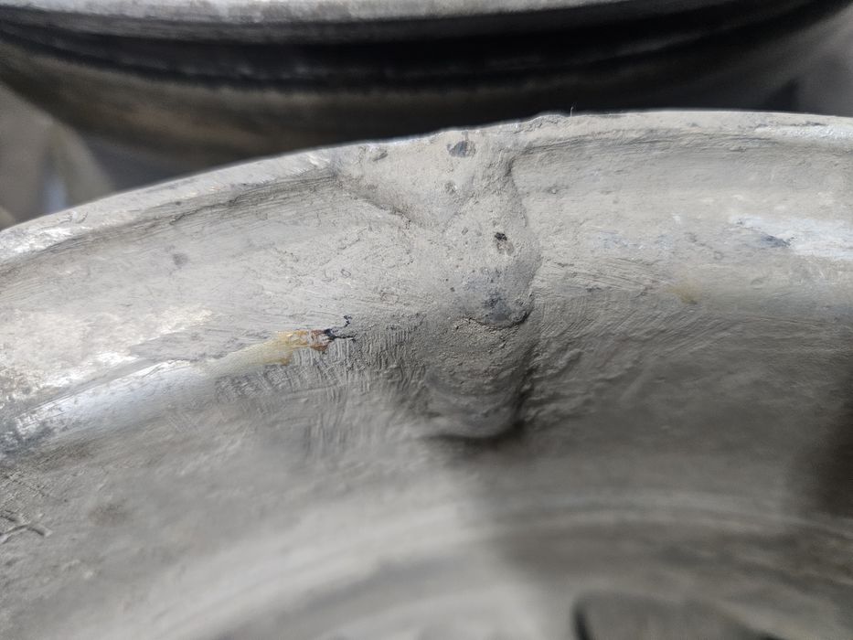 Оригинальные диски на 14 Volkswagen Golf passat