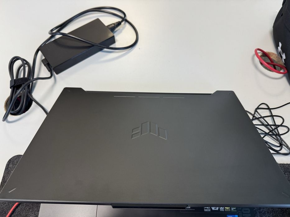 Лаптоп Asus TUF F15 геймърски