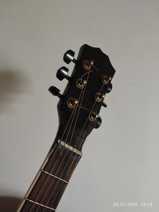 Gitara satiladi razmer 41