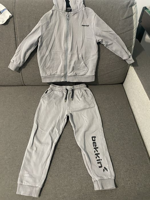 Set 3 buc trening 3-4 Y   70 ron (pt toate)