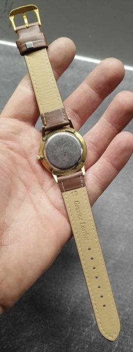 Красивые старинные мужские часы Cornavin Geneve Швейцарские