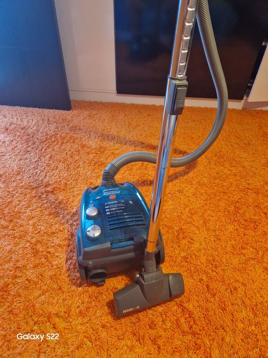 Прахосмукачка Hoover без торба