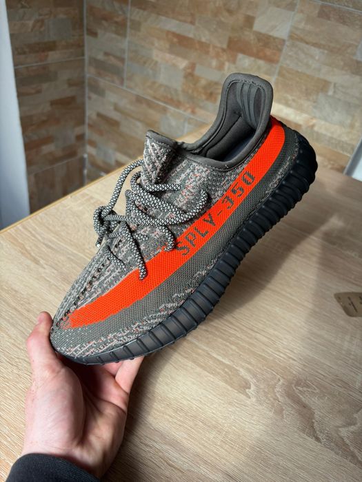 Yeezy boost 350 v2
