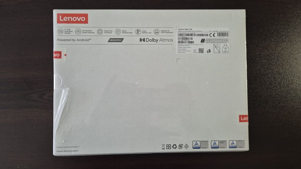 Lenovo Idea Tab Matte Edition + калъф и химикал