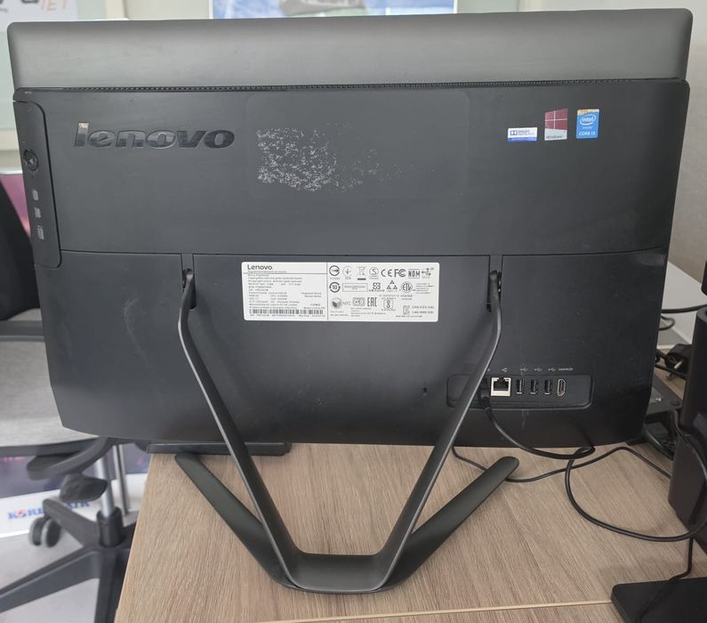 Моноблок Lenovo C40-30.