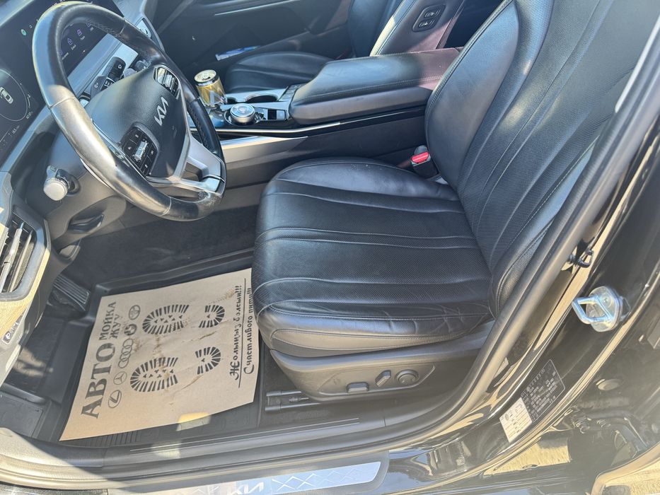 продам автомобиль Kia K8