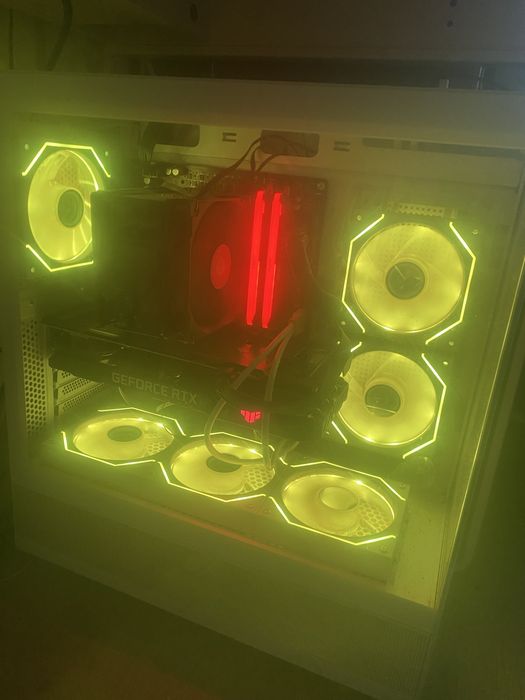 Pc gaming vand urgent