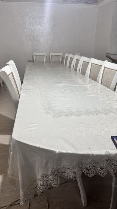 Продам Стол и стулья