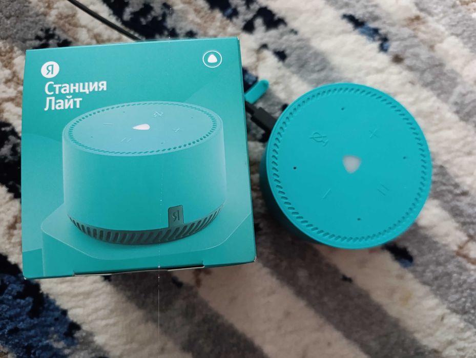Станция Яндекс лайт бирюзовая