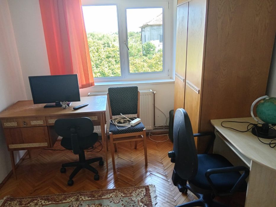 Închiriez apartament 2 camere