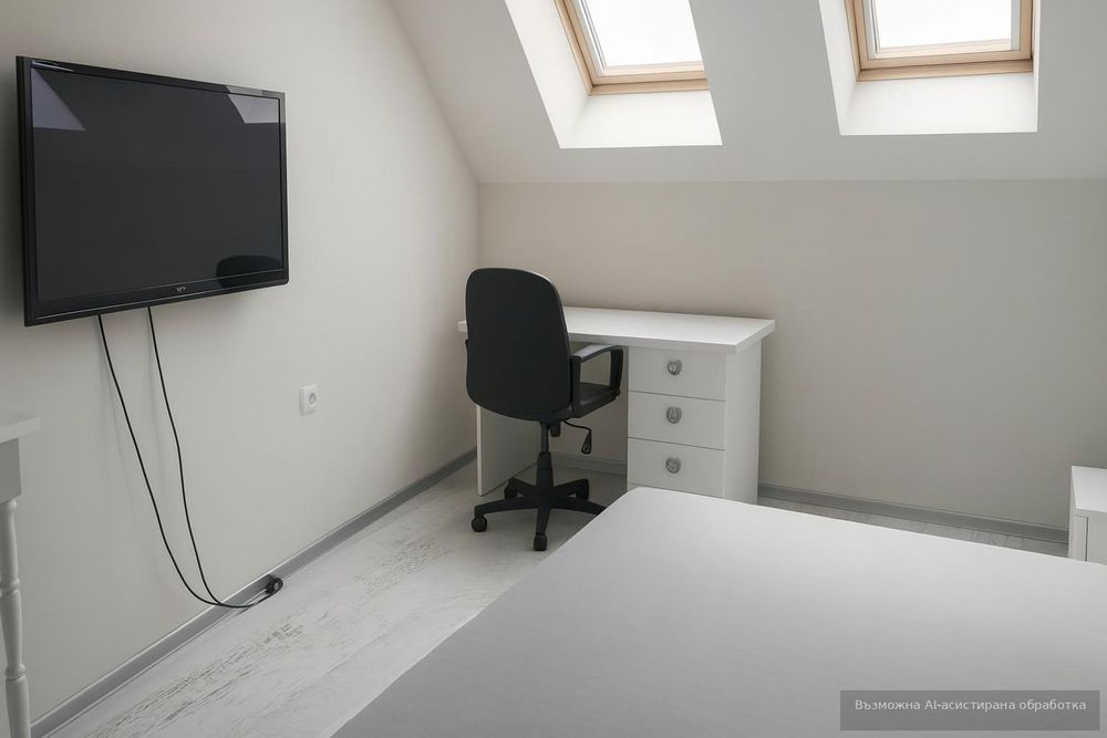 Дава се под наем Тристаен апартамент в Пловдив, Център - 105 кв.м за 847.62 € - Снимка #3