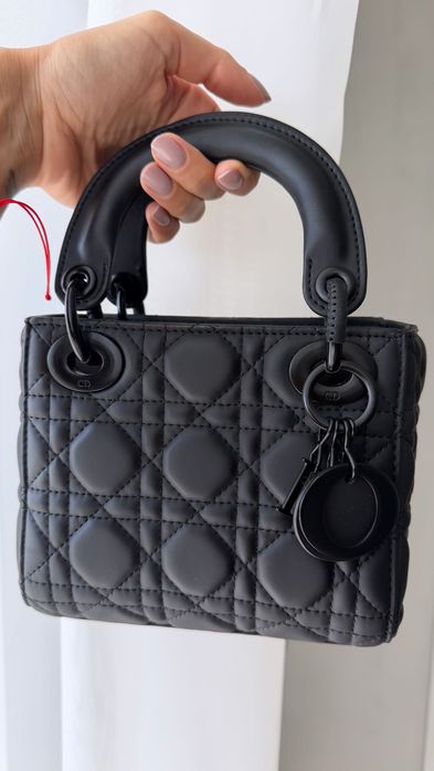 Чанта Mini Lady Dior Ultramatte нова с кутиа и всичките аксесоари