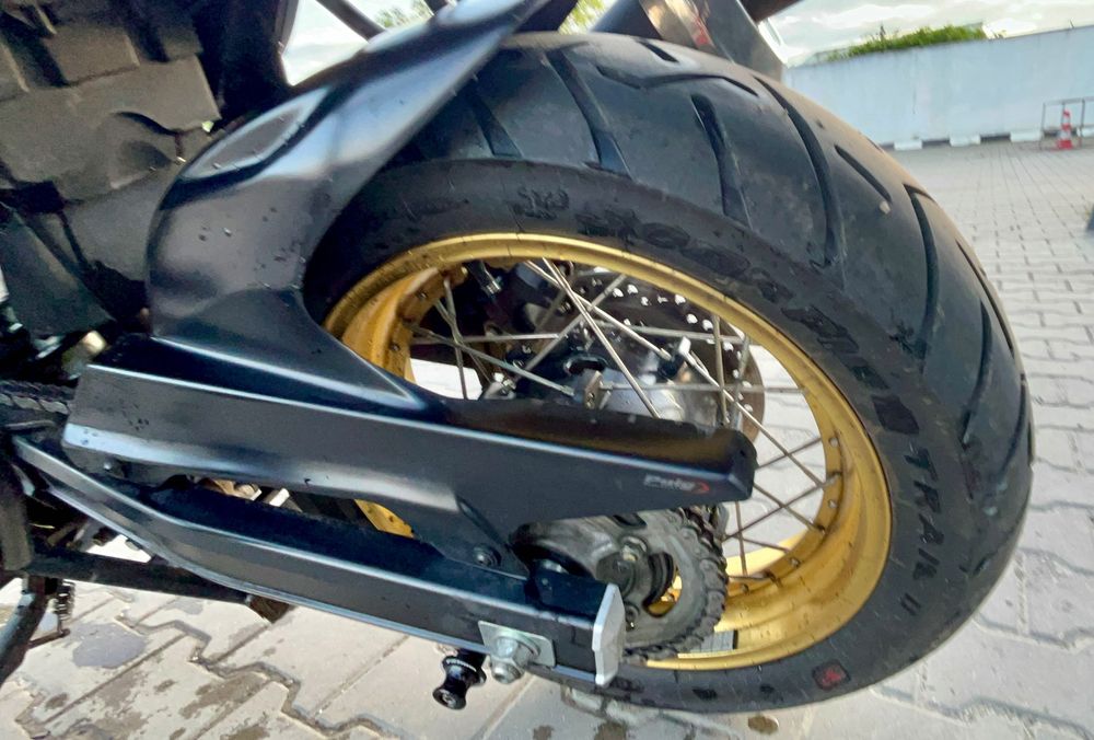 Suzuki V Strom 650 XT