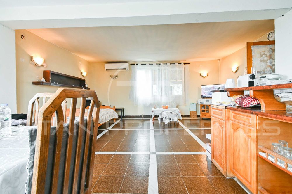 Продава се Къща в с. Храбърско, Област София-област - 200 кв.м за 600 €/кв.м - Снимка #2