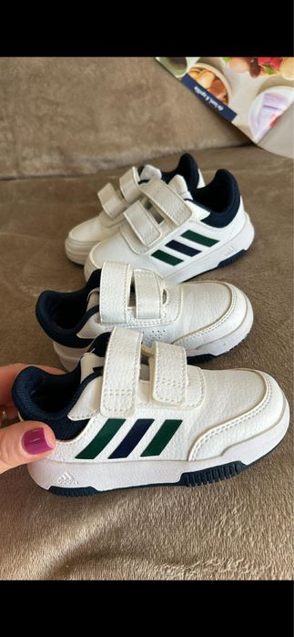 Adidasi si haine copii