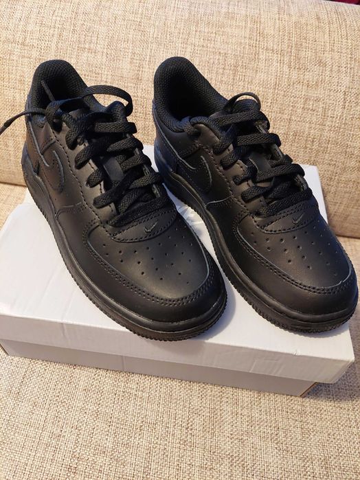 Детски маратонки NikeAir Force 1