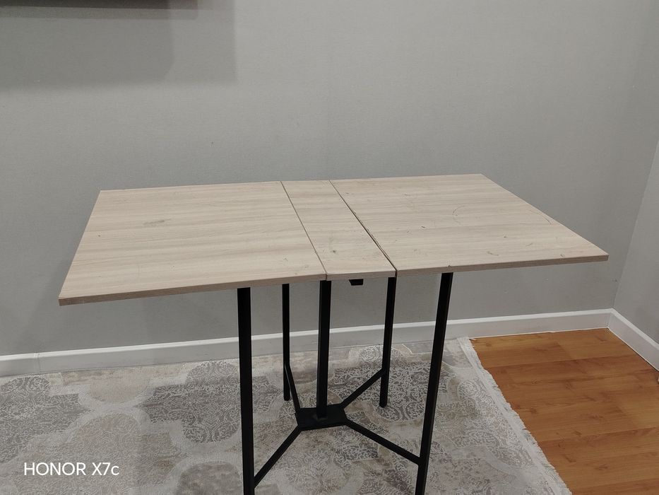 Продам стол для учебы