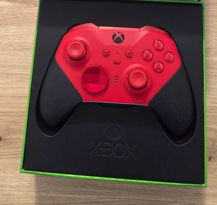 Controller Xbox Series Elite 2 impecabil.